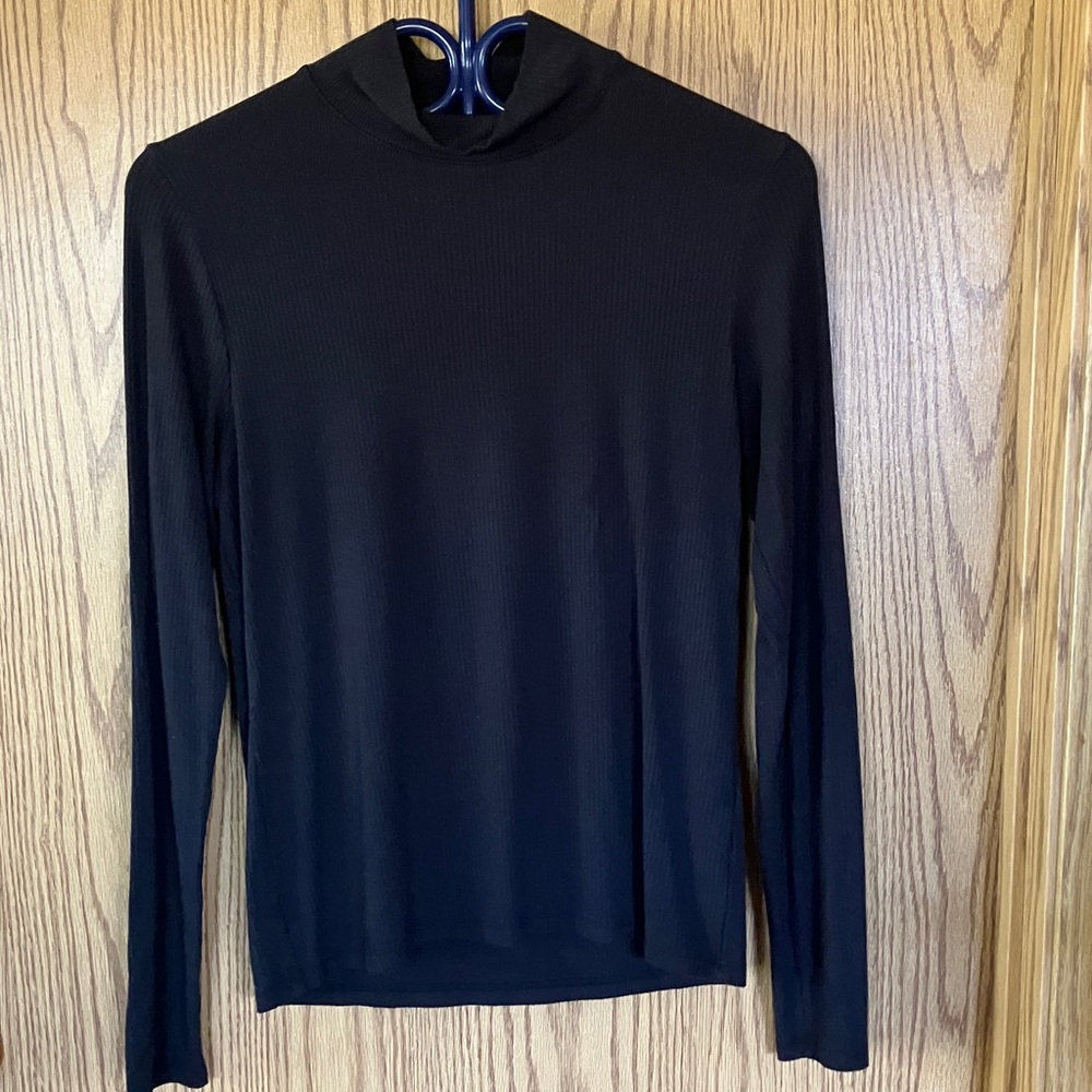 4 Abercrombie & Fitch Ribbed Mock Neck Tops